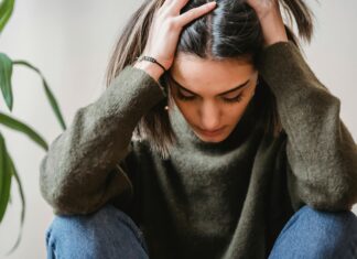 Zawroty głowy – poznaj przyczyny, objawy i skuteczne metody leczenia