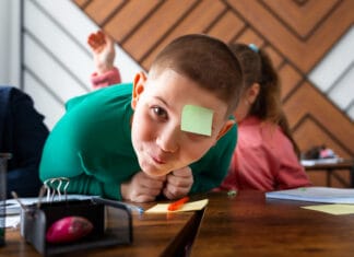 Jak wspierać koncentrację u dziecka? Skuteczne sposoby dla rodziców